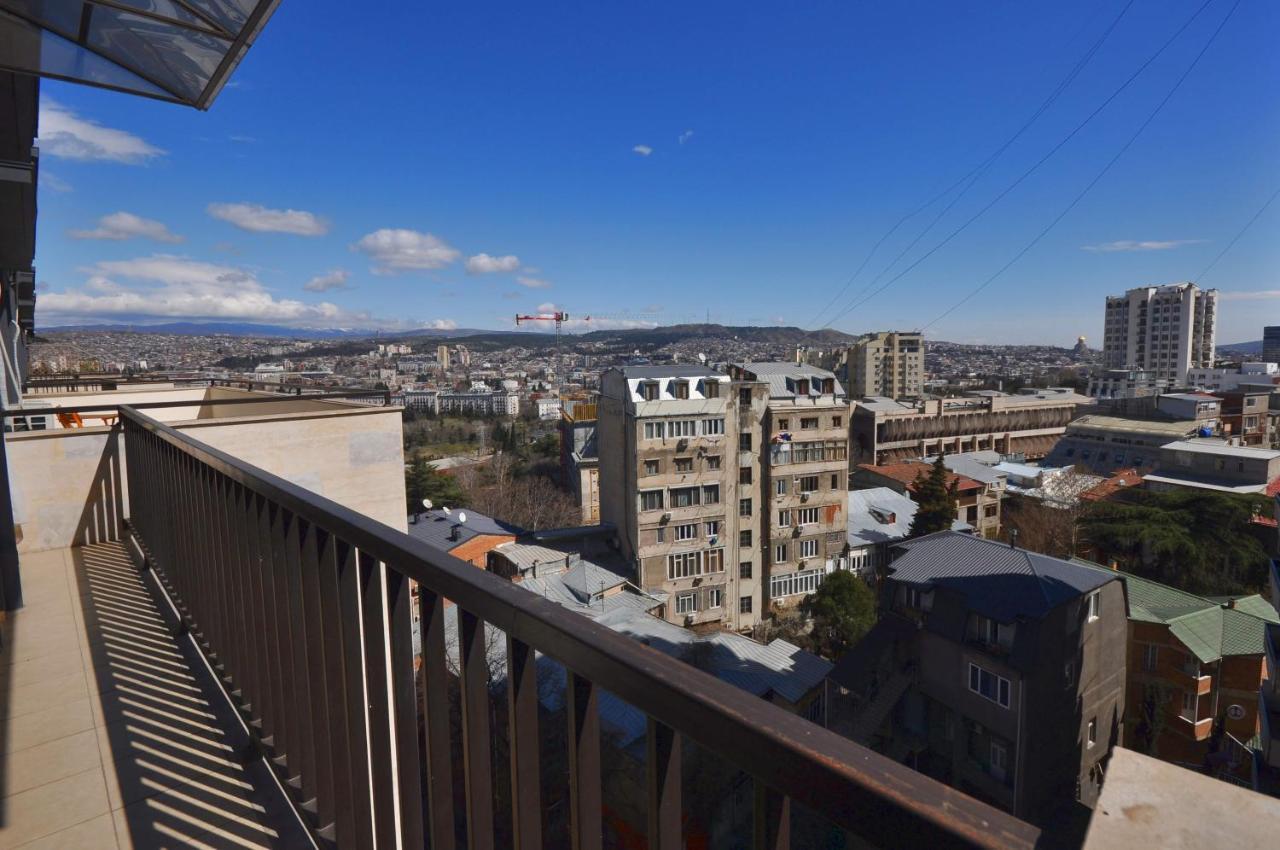 Bfg Suites Apartments Тбилиси Экстерьер фото